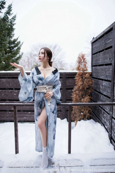 亲吻姐妹